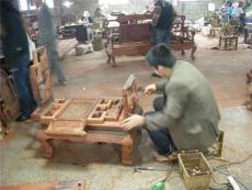 樟木箱老椅子 上海老家具的断裂修理 无痕